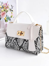 Charger l&#39;image dans la galerie, Snakeskin Print Flap Chain Bag
