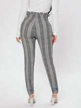 Charger l&#39;image dans la galerie, PETITE Plaid Print Paperbag Waist Knot Front Pants
